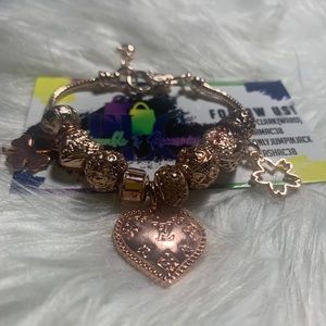 Fabdora Bracelet